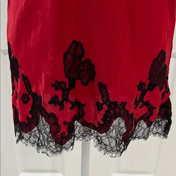 Victoria's Secret Red Chemise with Black Lace NWOT - Picture 3 of 5